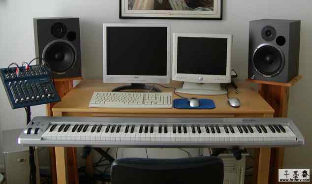 Studio.jpg